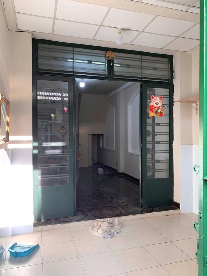 Nhà nguyên căn 360 Tô Hiến Thành, Quận 10 - 3 phòng ngủ, giá 13 triệu