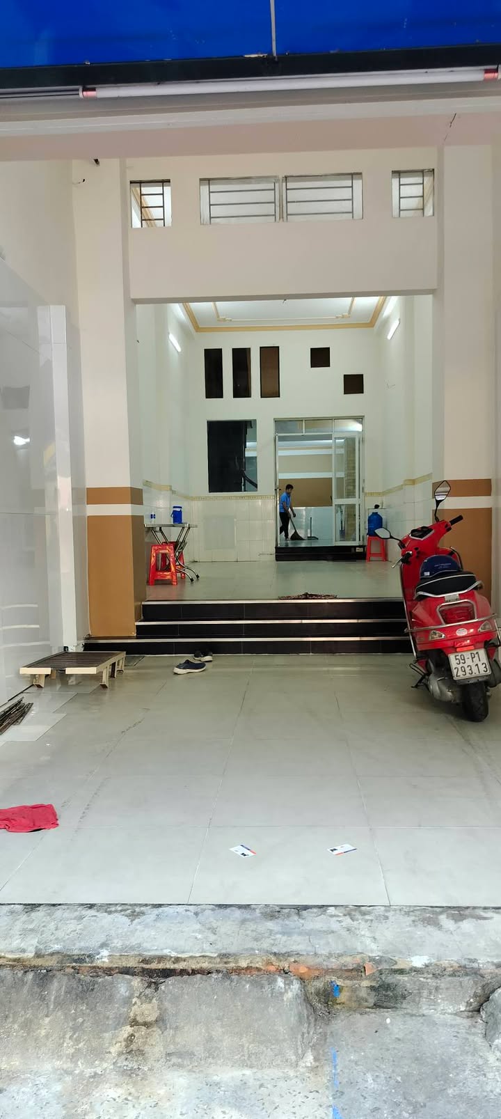 Nhà nguyên căn cho thuê đối diện trường Trung học Đồng Khởi, 892m² giá 30 triệu - Kinh doanh đa ngành nghề!