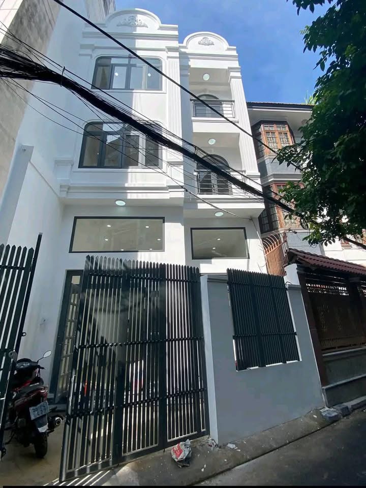 Biệt thự mini cho thuê gần sân bay Tân Sơn Nhất 93m² giá 38 triệu - Nhà trống, sẵn sàng vào ở!