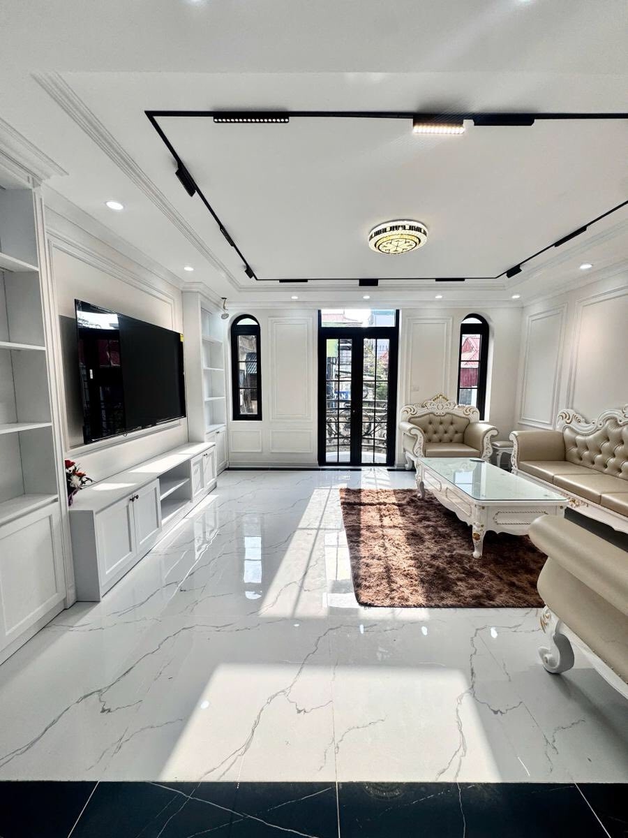 Bán nhà phố Tô Vĩnh Diện, Thanh Xuân 65m² giá 25.8 tỷ - Sẵn sàng kinh doanh hiệu quả!