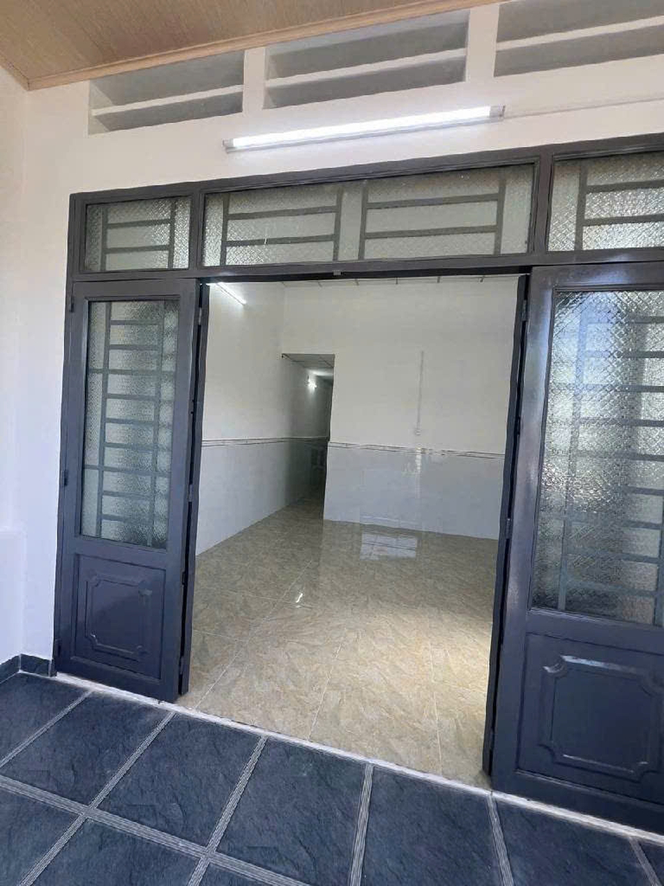 Nhà Lê Thị Riêng Quận 12 57m² giá 2.5 tỷ - Nở hậu, Lô góc view công viên