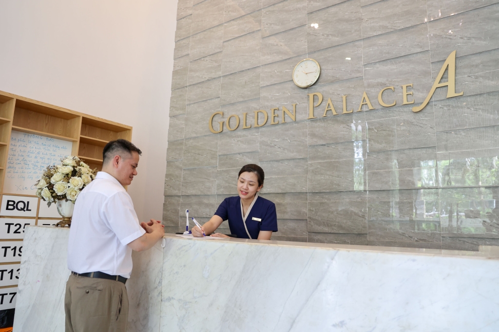 Cho thuê mặt bằng thương mại Golden Palace Mễ Trì 197m² giá 30 triệu - Vị trí đắc địa, dễ nhận diện!
