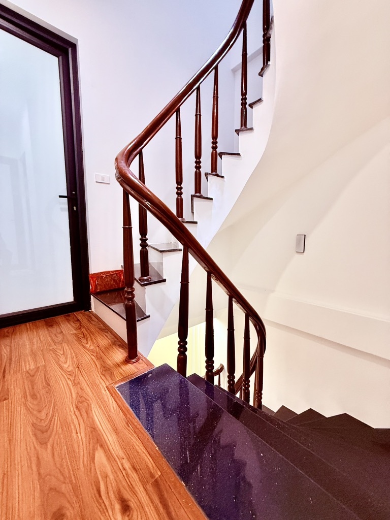 Nhà phố Ô Đồng Lầm, Đống Đa 42m² giá 8.8 tỷ - Thiết kế 4 tầng đẹp, full nội thất