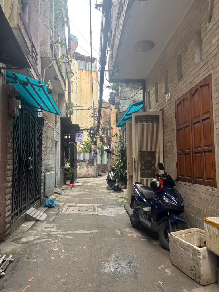 Bán nhà HXH Bành Văn Trân, Tân Bình 50m² giá 6,6 tỷ - Cơ hội hiếm có!