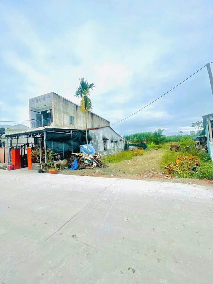 Đất nền 180m² tại Đông Phú 2 - Mặt tiền 7,5m, giao thông thuận lợi!