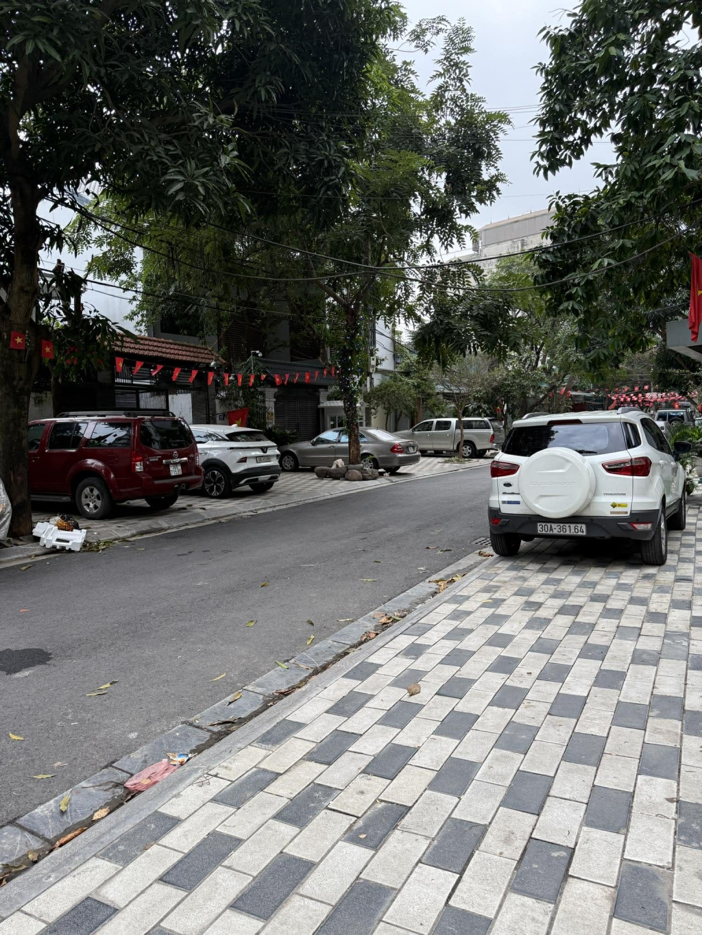 Bán nhà Xuân Diệu, Tây Hồ 140m² giá 54 tỷ - Sẵn sàng đầu tư sinh lời!