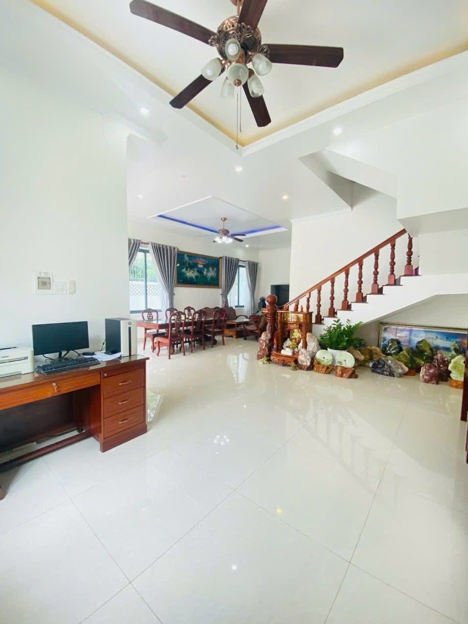 Bán biệt thự nghỉ dưỡng Cần Thơ 215m² giá 10 tỷ - Góc 2 mặt tiền đẹp!