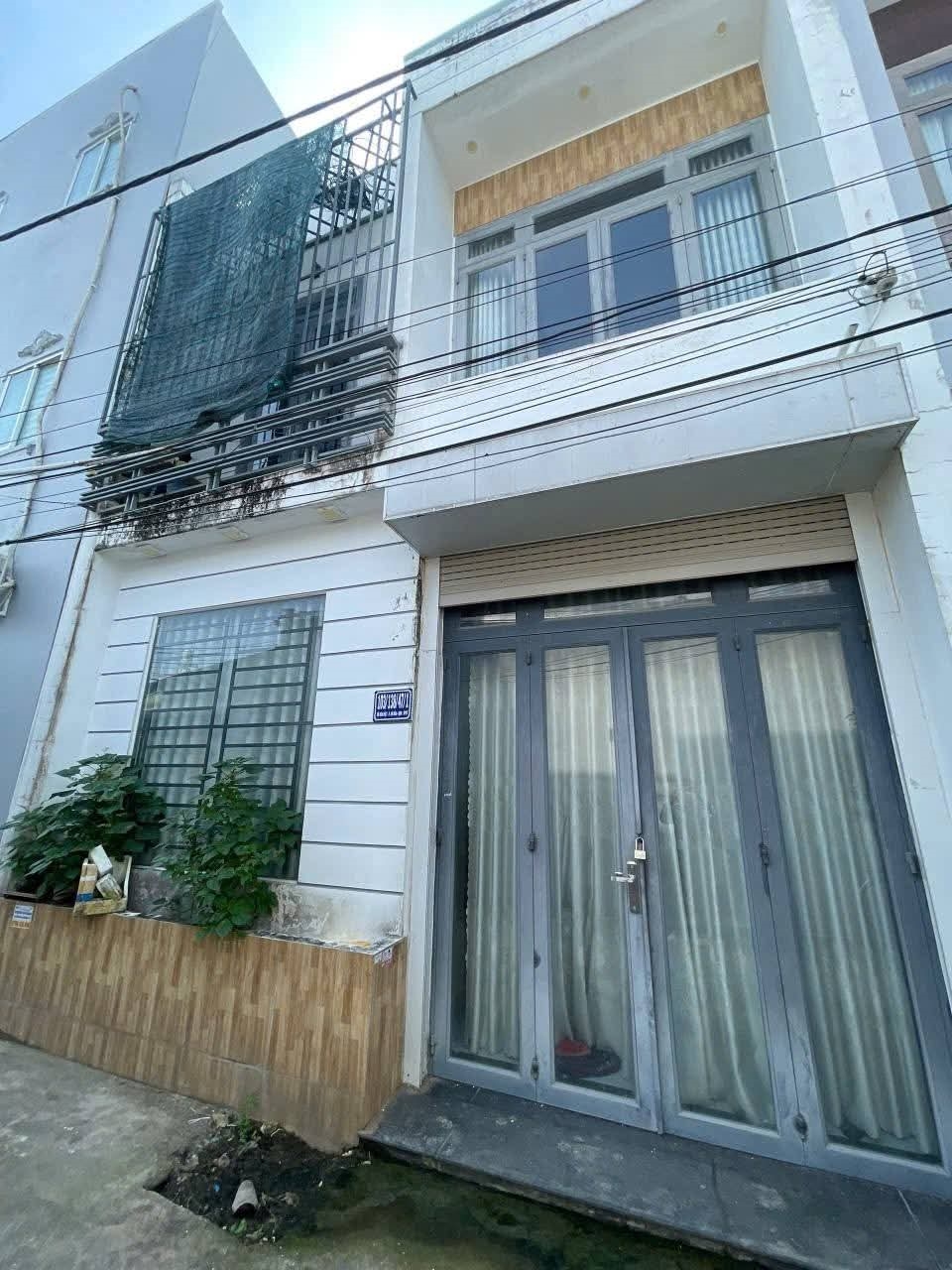 Bán nhà trệt lầu 3 phòng ngủ tại hẻm 9 Phạm Ngọc Hưng, Cần Thơ 45m² - Giá chỉ 2.39 tỷ