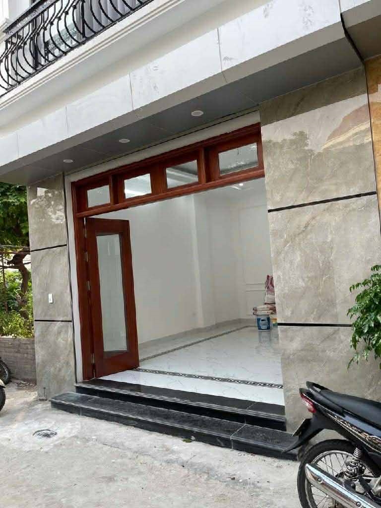 Nhà phố Kim Ngưu 70m² giá 15 tỷ - Xây mới, thang máy, vị trí trung tâm!