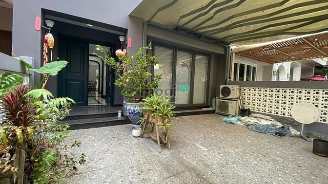 Bán biệt thự Mỹ Thái 1A, Phú Mỹ Hưng, 108m² giá 41.5 tỷ - Thiết kế Châu Âu hiện đại!