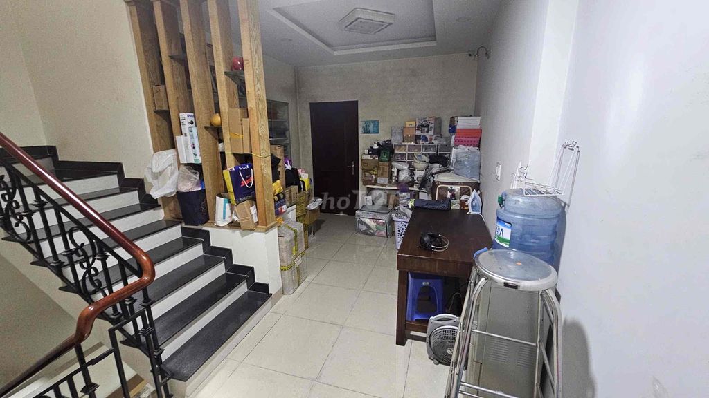 Nhà mặt tiền đường số 49, Quận 7, 92m² giá 18,5 tỷ - Đầu tư sinh lời hấp dẫn!