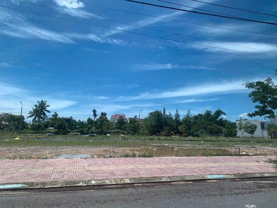 Đất mặt tiền Điện Nam Đông 126m² chỉ 2 tỷ - Cơ hội đầu tư vàng!