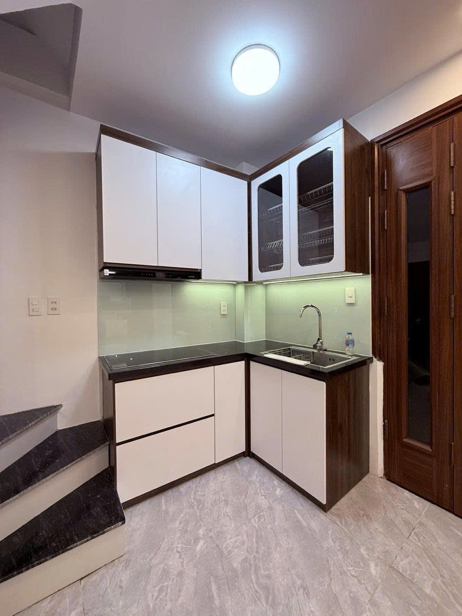 Nhà đẹp 5 tầng Xuân La 20m² giá 6.8 tỷ - Thiết kế hiện đại, ô tô 50m!