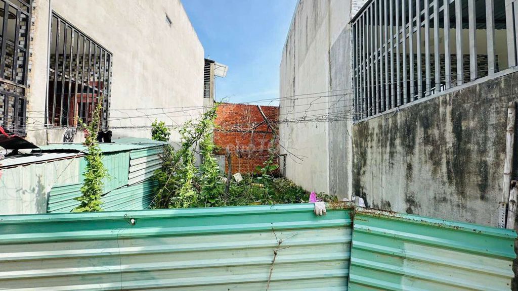 Đất thổ cư 70,5m² gần KDC Tứ Hải, Dĩ An - Giá chỉ 2,5 tỷ!