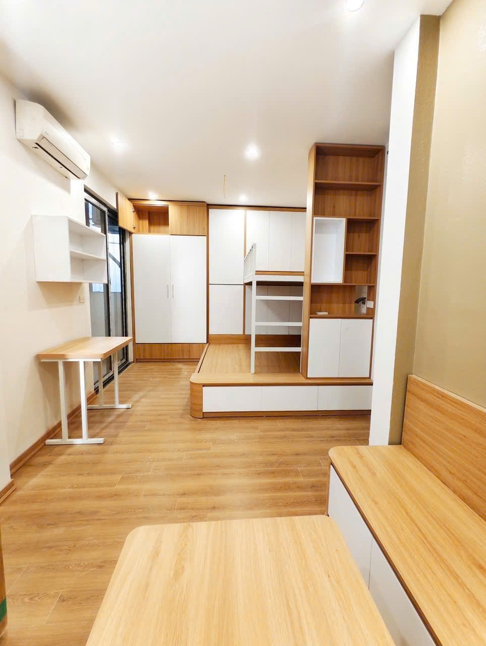 Bán nhà Pháo Đài Láng 80,5m² x 7 tầng - Dòng tiền cao, thông tin thật!