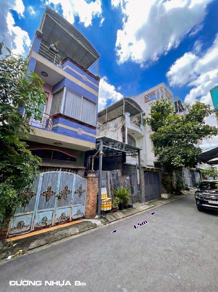 Nhà mặt tiền đường số 1, Quận 7, DT 65m² chỉ 6,3 tỷ - Cơ hội đầu tư hấp dẫn!