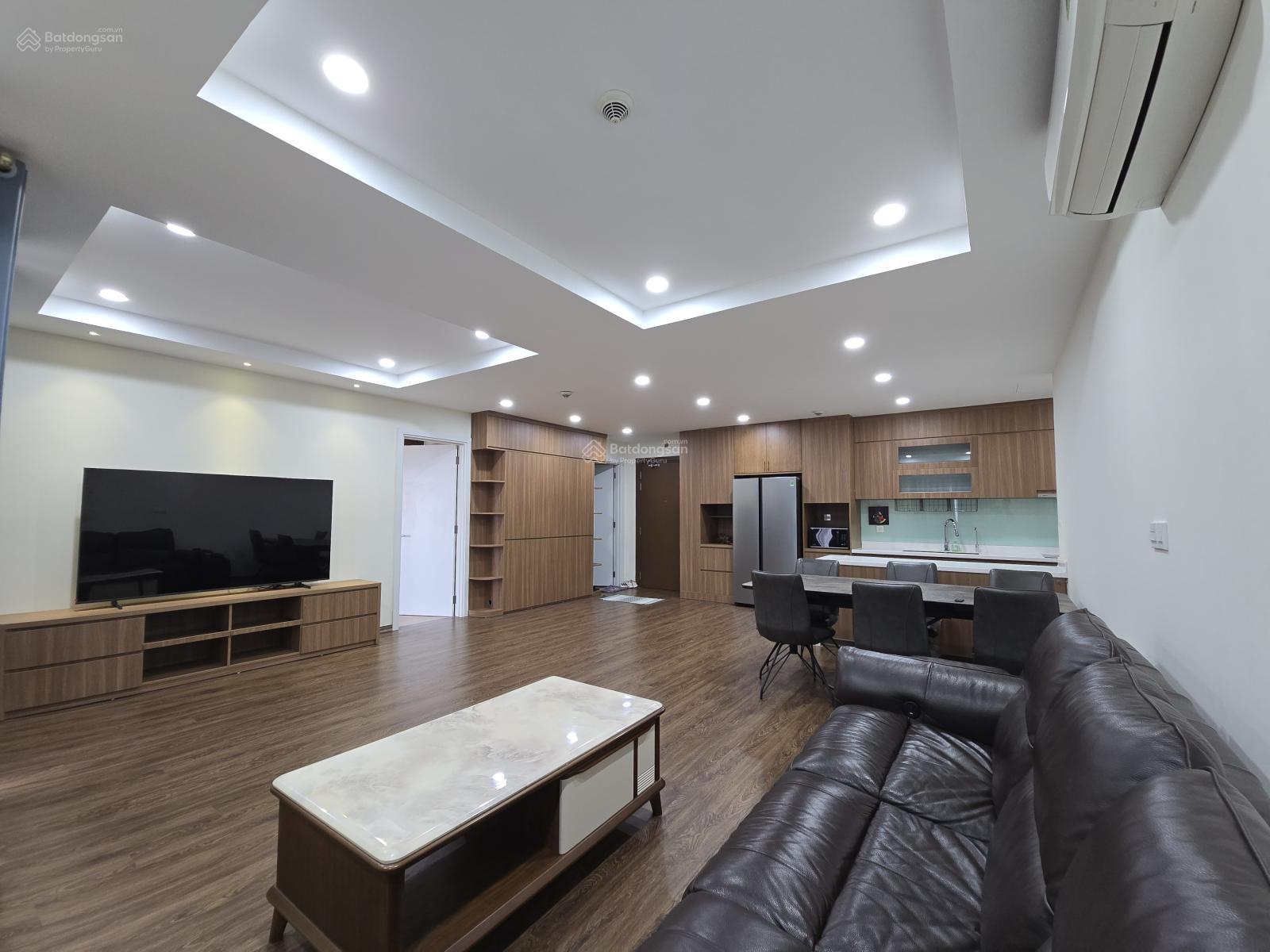 Căn hộ Kosmo Tây Hồ 84m² giá 20 triệu - Full nội thất cao cấp, view Hồ Tây tuyệt đẹp!