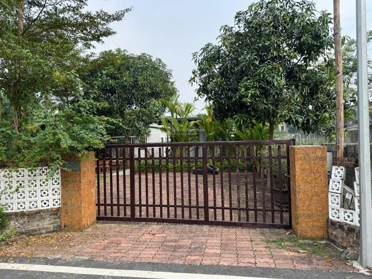 Đất thổ cư 101m² xã Hòa Lạc giá 3.5 tỷ - View hồ tự nhiên tuyệt đẹp!