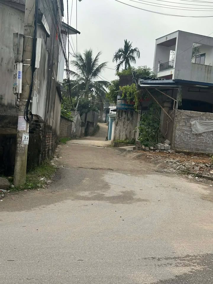 Lô đất Thịnh Đán 200m² giá 1 tỷ - Sổ đỏ chính chủ, xây dựng tự do!