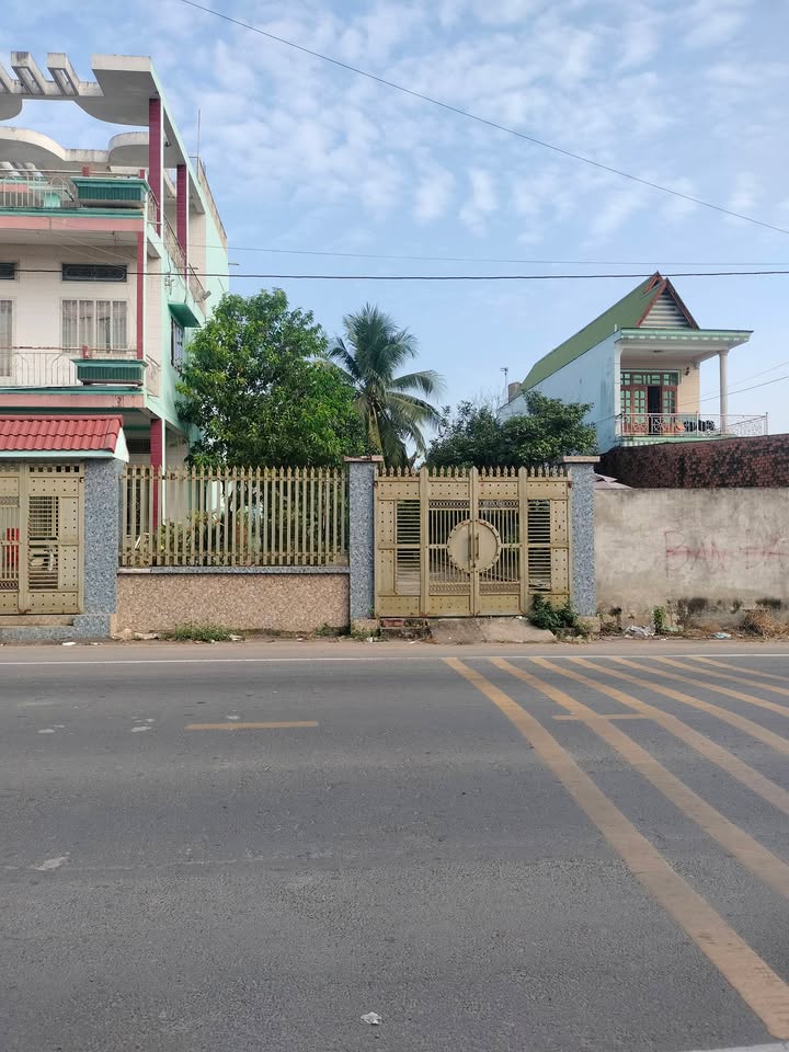 Đất kinh doanh mặt tiền xã Giang Điền, Trảng Bom 217m² giá 5 tỷ - Cơ hội đầu tư tuyệt vời!