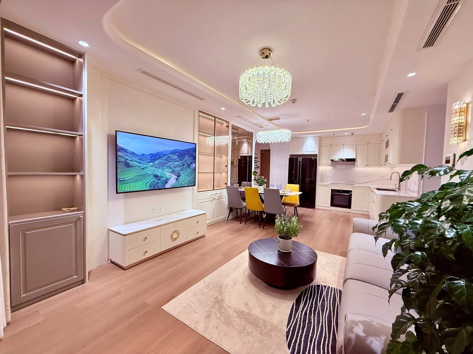 Căn hộ Vinhomes Central Park 114m² giá 18.5 tỷ - Full nội thất cao cấp, view thoáng mát!