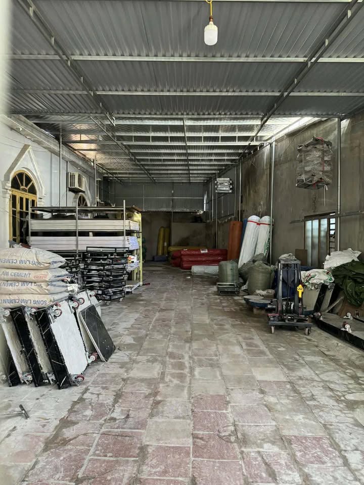 Kho cho thuê mặt đường Đinh Nhật Thận Vinh 150m² giá 7.5 triệu - Vị trí đắc địa cho kinh doanh!