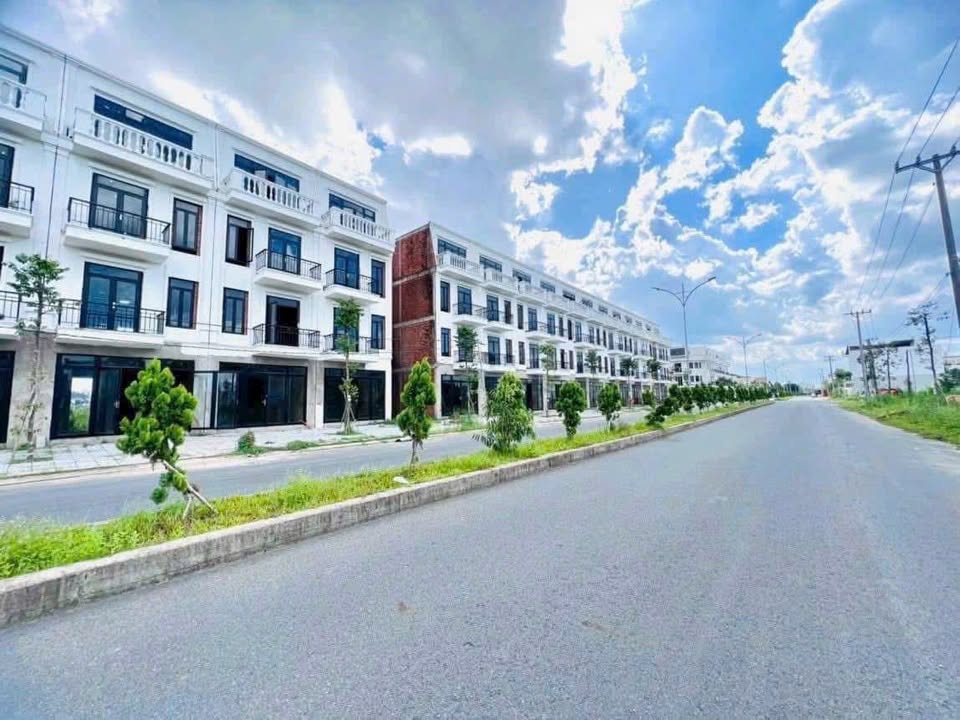 Đất nền Khu Dân Cư Hồng Loan 6A - Đường D1, 85m² chỉ 3.88 tỷ - Sổ hồng chính chủ!