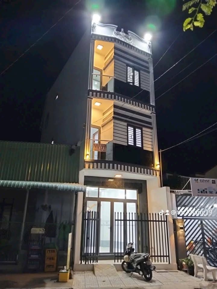 Nhà 1 Trệt 2 Lầu Mặt Tiền Đường Lê Bình Cái Răng 40m² giá 3.5 tỷ - Vị trí đắc địa gần trường học!