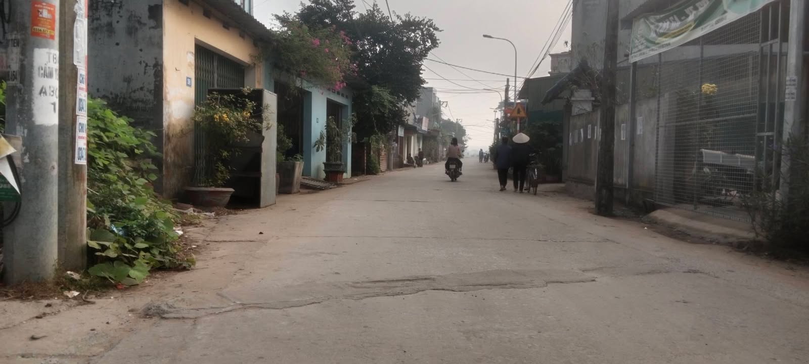 Đất thổ cư Cẩm Yên, Thạch Thất 200m² - Giá tốt, mặt tiền rộng 10m!