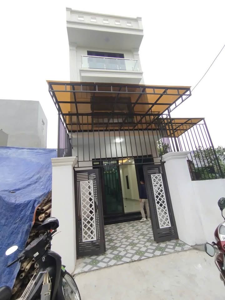 Nhà 3 tầng thôn Gia Hoà, Trường Thi, 88.8m² chỉ 2.19 tỷ - Không gian riêng tư lý tưởng!