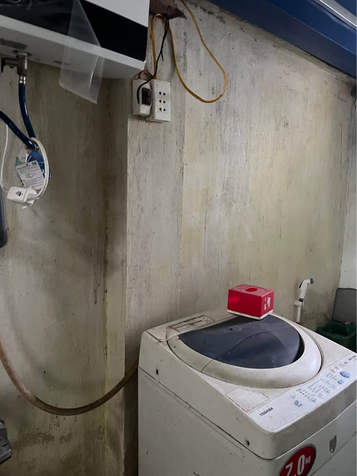 Đất 61m² tặng nhà C4 tại Quán Toan, Hồng Bàng - Giá chỉ 1.6 tỷ!