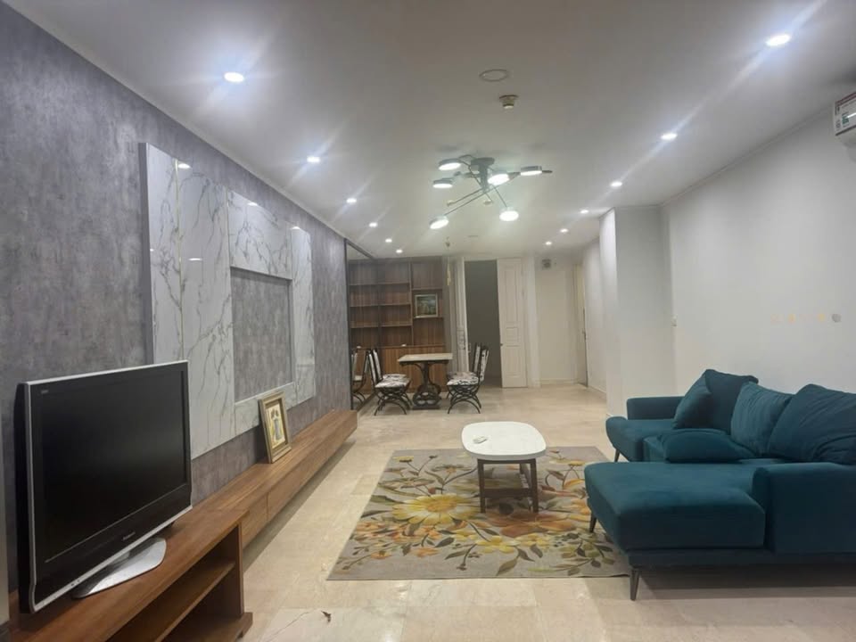Căn hộ 3 phòng ngủ Ciputra P1 145m² giá 10 tỷ - Full nội thất sang trọng!