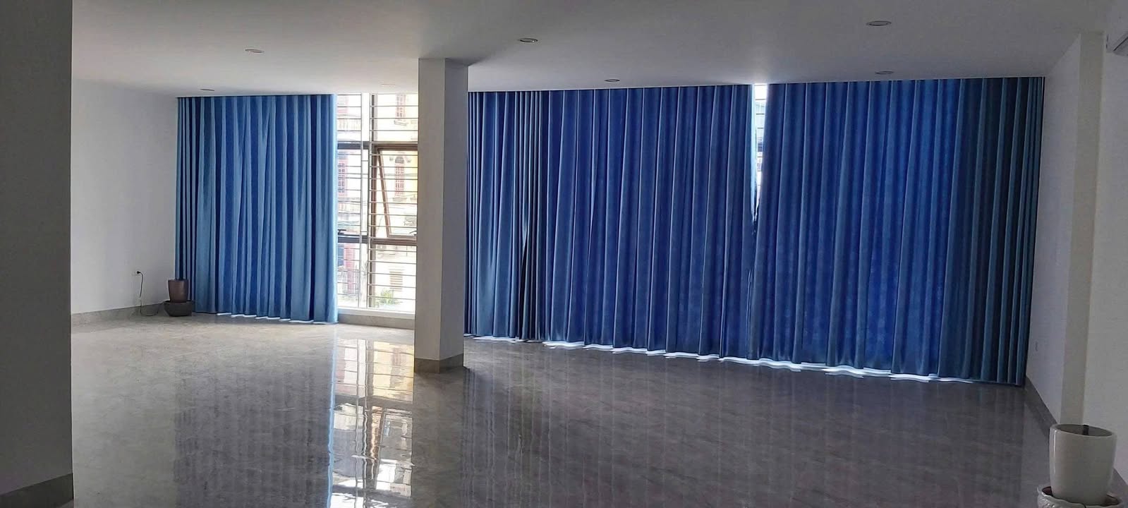 Cho thuê văn phòng 100m² Đường Bằng Liệt, Quận Hoàng Mai - Thang máy, nhận ngay!