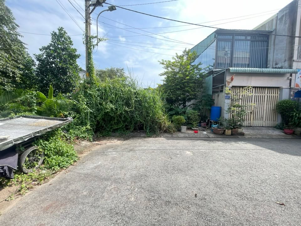 Đất thổ cư Linh Xuân 65m² giá 4.3 tỷ - Khu dân cư an ninh, đường nhựa rộng rãi!