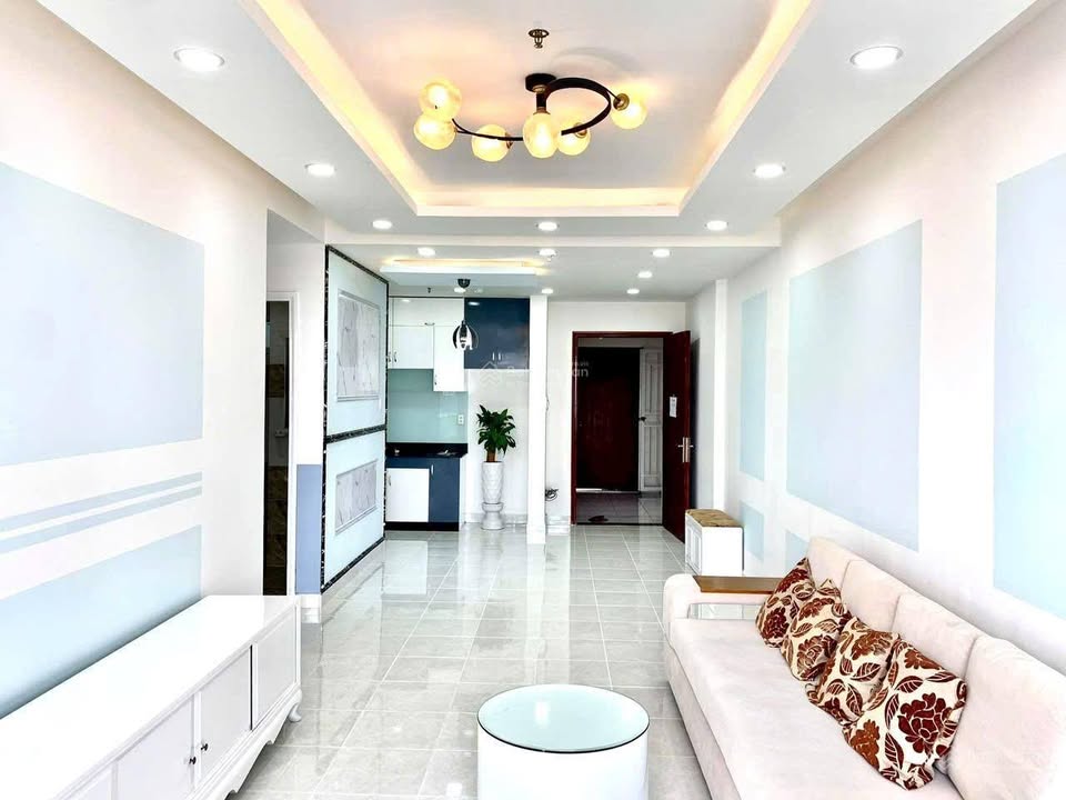 Căn hộ chung cư Investco Babylon Tân Phú 52m² giá 3.2 tỷ - View thoáng, thiết kế tiện nghi!