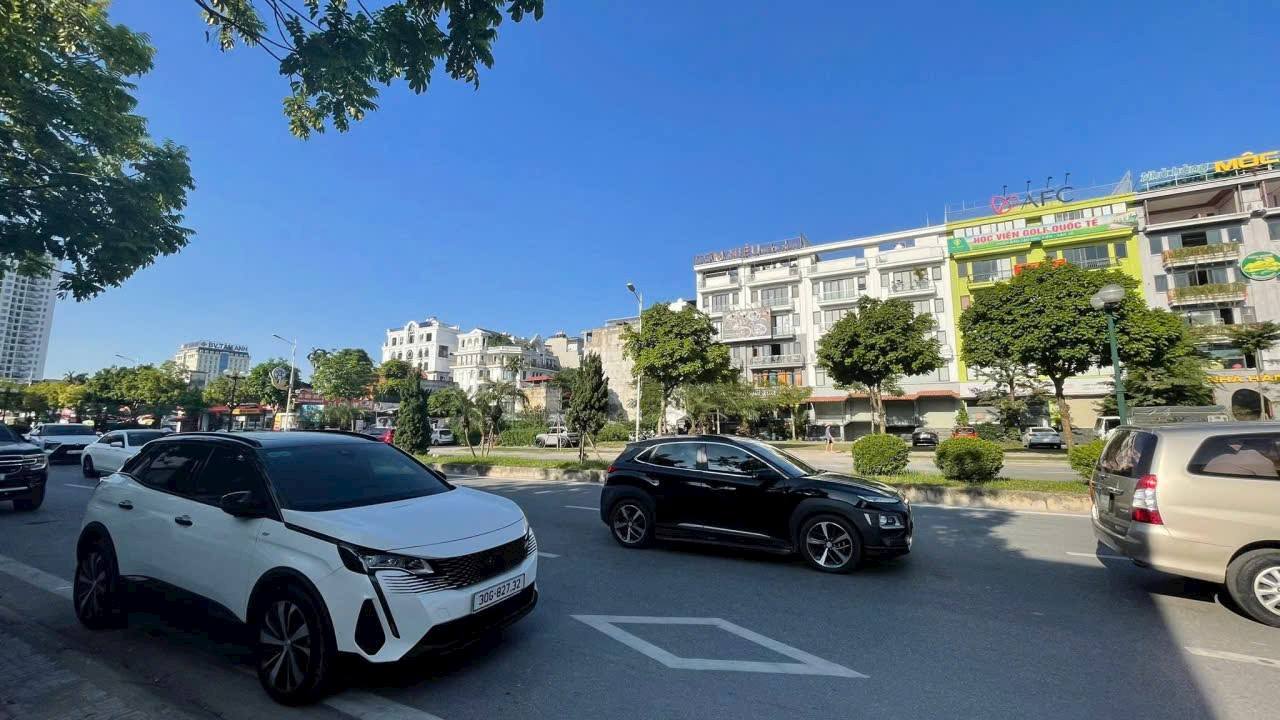 Nhà phố Hồng Tiến, Bồ Đề, Long Biên 50m² giá 15.5 tỷ - Chính chủ bán gấp!