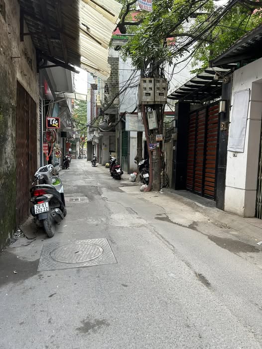 Nhà đẹp 5 tầng tại Đại Cồ Việt, 37m² giá 7.93 tỷ - Sẵn sàng đón Tết!