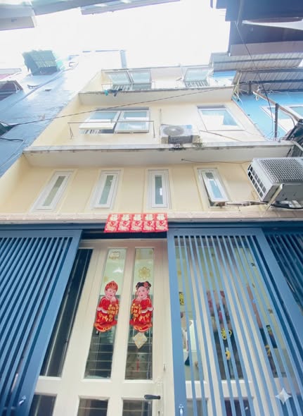 Nhà phố Phan Văn Trị Q5 100m² giá 5.5 tỷ - Sát mặt tiền, thiết kế hiện đại!