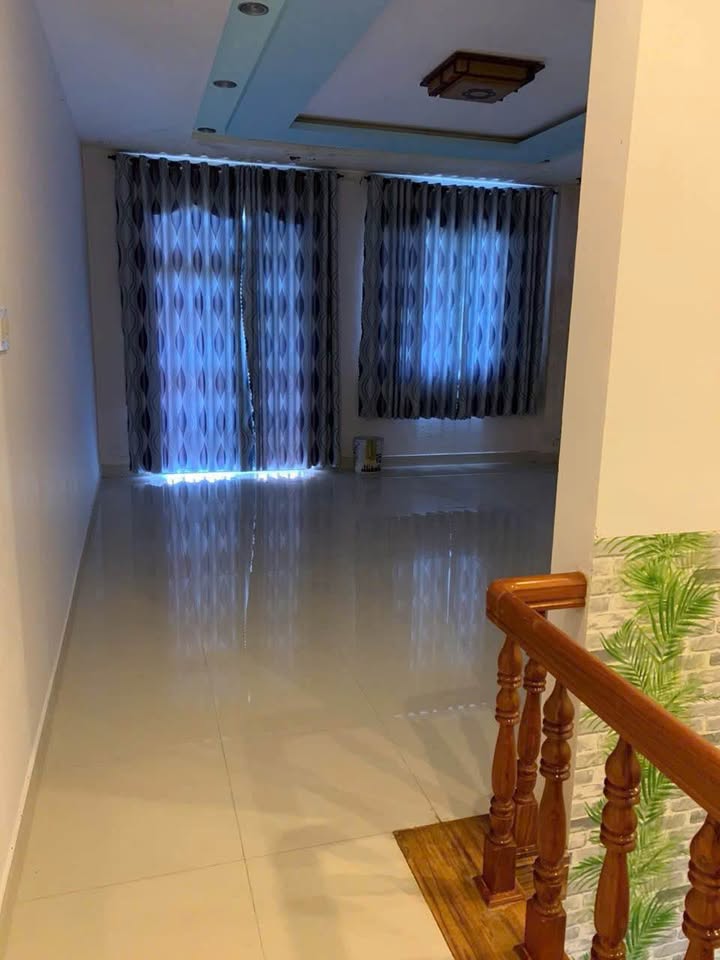 Nhà cho thuê đường Trần Bạch Đằng, Rạch Giá - 4 phòng ngủ, giá 8 triệu/tháng!