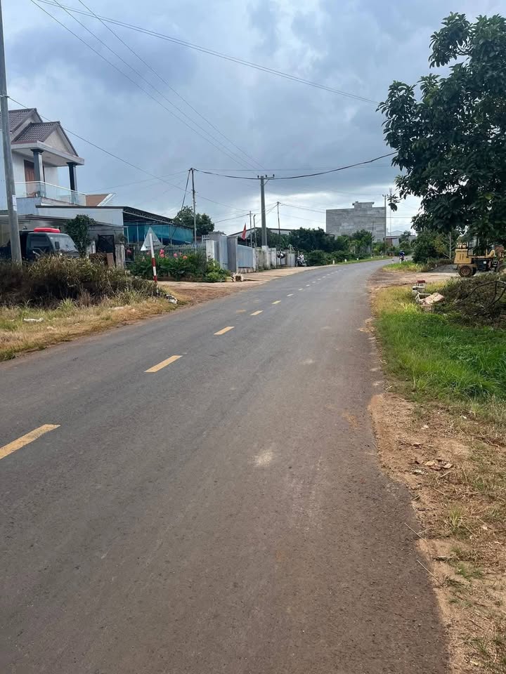 Đất mặt tiền Quốc lộ 14C Đắk Mil 224m² giá 2.02 tỷ - Khu kinh doanh sôi động!