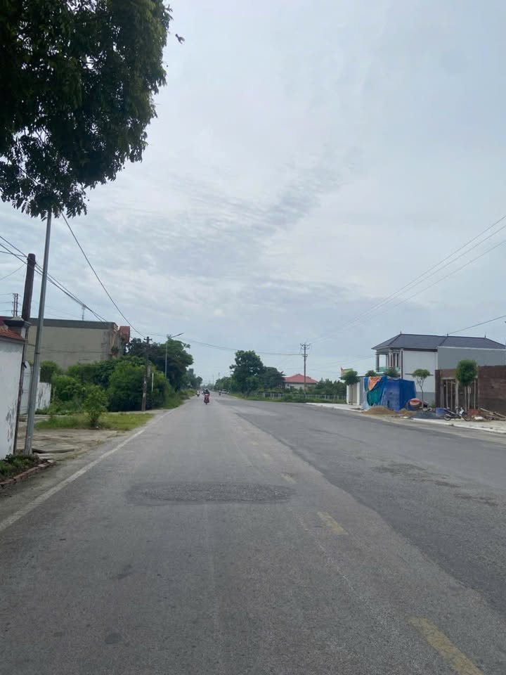 Lô đất đẹp Hoằng Thắng 200m² giá 2 tỷ - Sổ đỏ chính chủ, pháp lý rõ ràng!