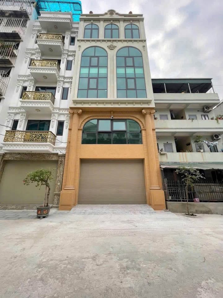 Nhà phố Ngọc Thụy Long Biên 120m² giá thỏa thuận - Kinh doanh và ở ngay!