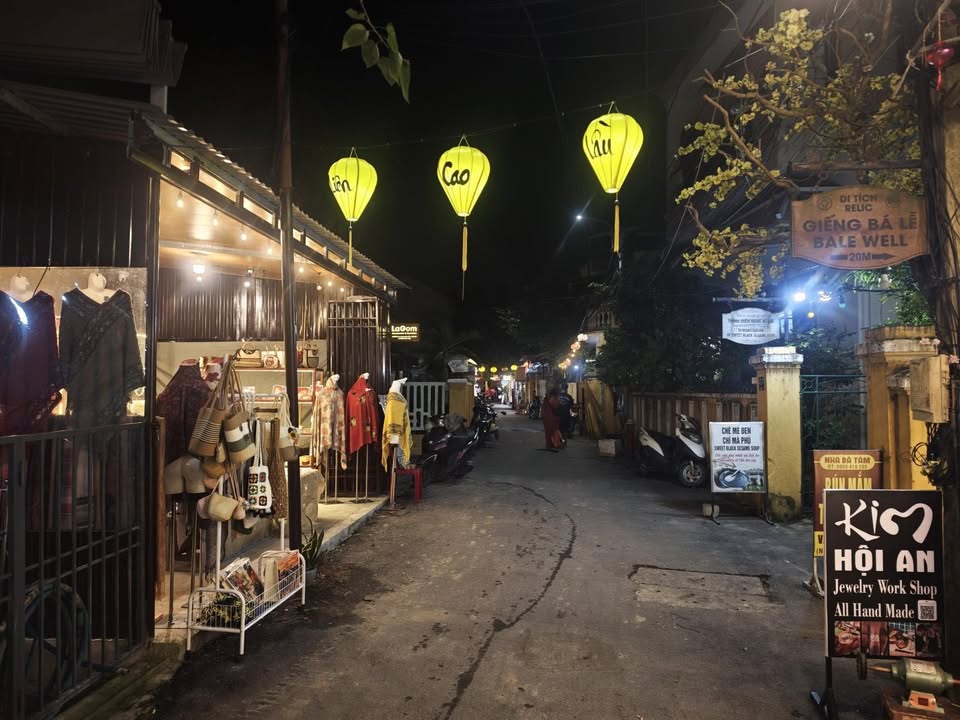 Nhà phố cổ Hội An 163m² giá 11 tỷ - Kinh doanh đỉnh cao!