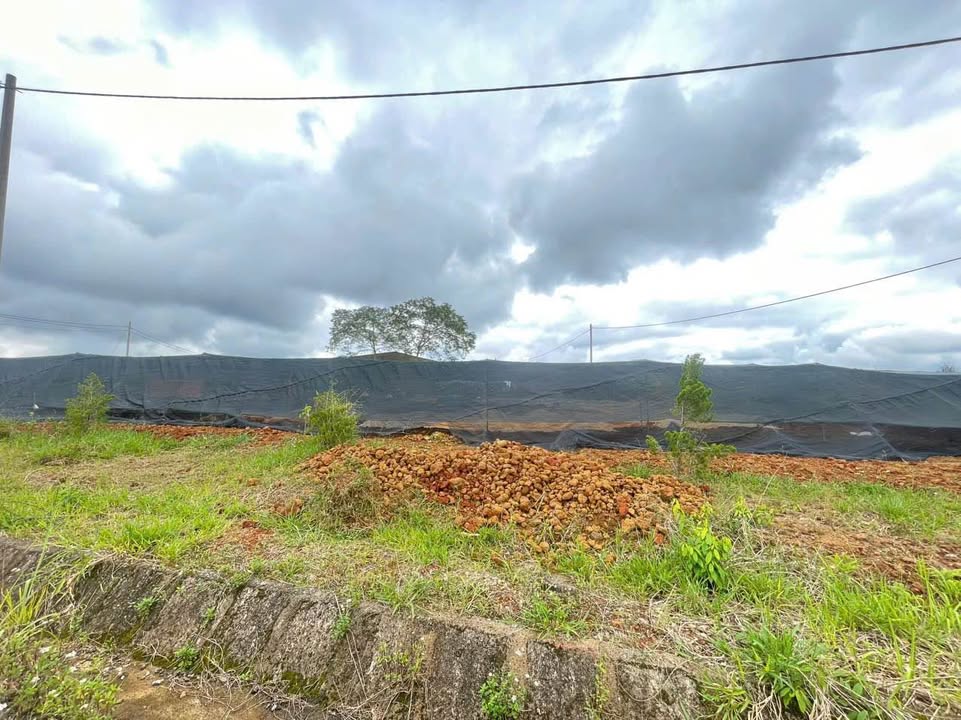 Mặt tiền Nguyễn Tri Phương Bảo Lộc 151m² giá 2.2 tỷ - Hướng Tây thoáng mát!