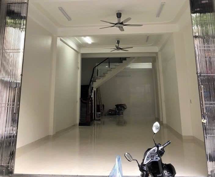 Nhà 3 tầng mặt đường Trần Huy Liệu, 92m² giá 14 tỷ - Đầu tư sinh lời tại Nam Định!