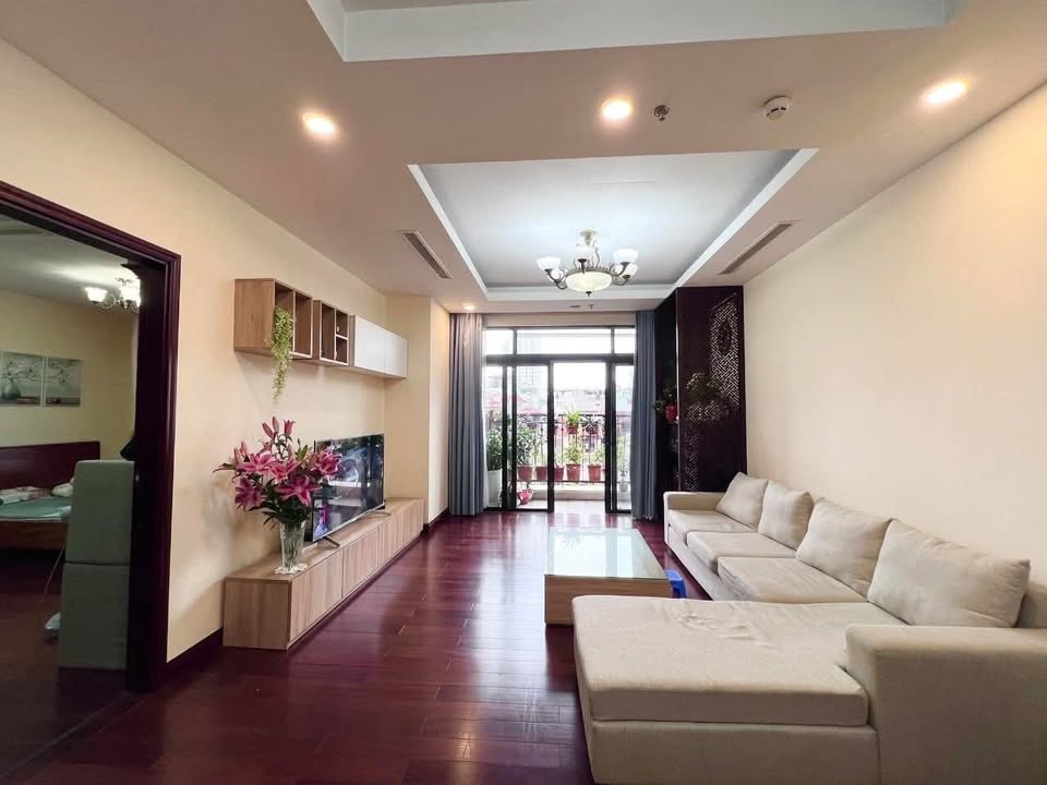 Căn hộ tầng thấp Tòa R2 Royal City Thượng Đình 18 triệu - Nơi sống lý tưởng tại Hà Nội!