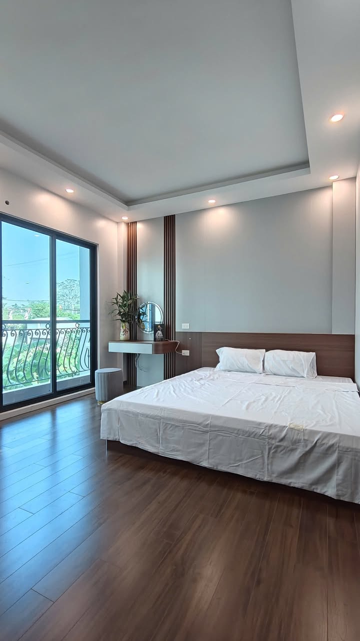 Nhà riêng Cổ Nhuế 45m² giá 7.3 tỷ - Ô tô đỗ cửa, sẵn sàng vào ở!