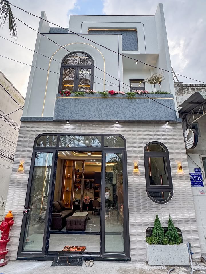 Nhà trệt lầu góc 2 mặt tiền hẻm Trần Vĩnh Kiết 40m² giá 2.989 tỷ - Tặng full nội thất!