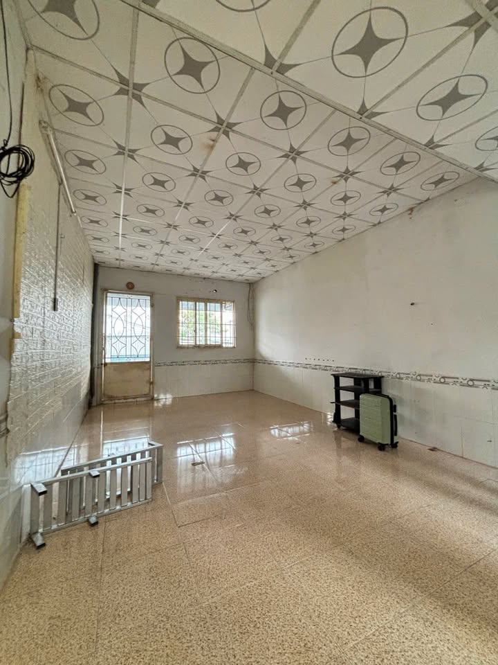 Cho thuê mặt bằng Đống Đa, Vĩnh Lạc, Rạch Giá 40m² giá 4 triệu - Mặt bằng trống, sẵn sàng kinh doanh!