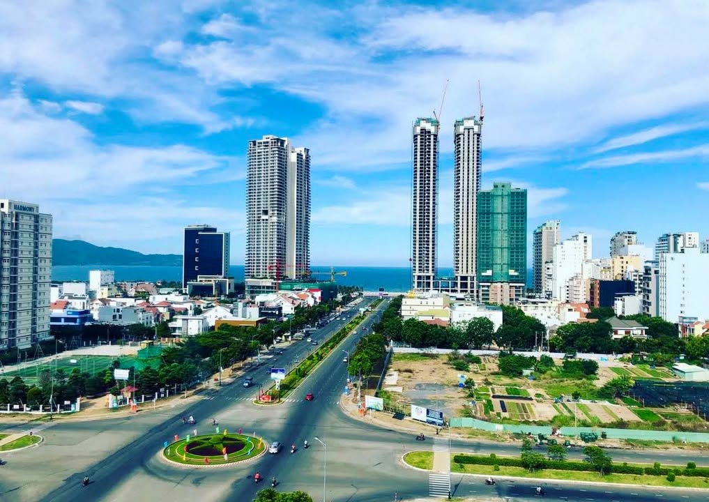 Nhà mặt tiền Phạm Văn Đồng, Sơn Trà, Đà Nẵng 250m² - Vị trí VIP khu biển!